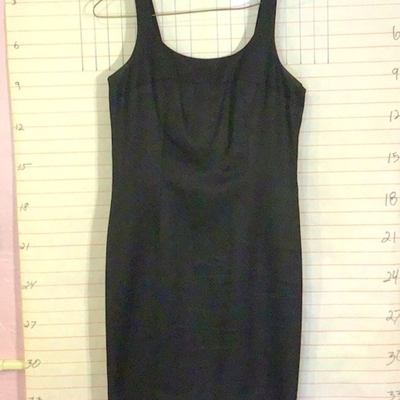 GUESS  women’s little black MINI dress  sz 2  black - Picture 1 of 6